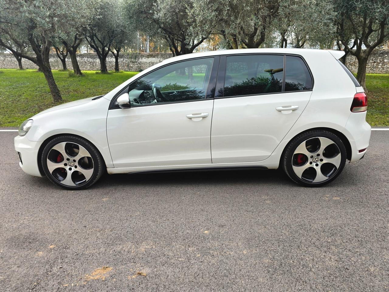 Volkswagen Golf GTI 2.0 BENZINA ANNO 12/2009 MOTORE E CAMBIO RIFATTO A 139000 KM IL 07/2015 ( PRESENTI FATTURE DEI LAVORI)