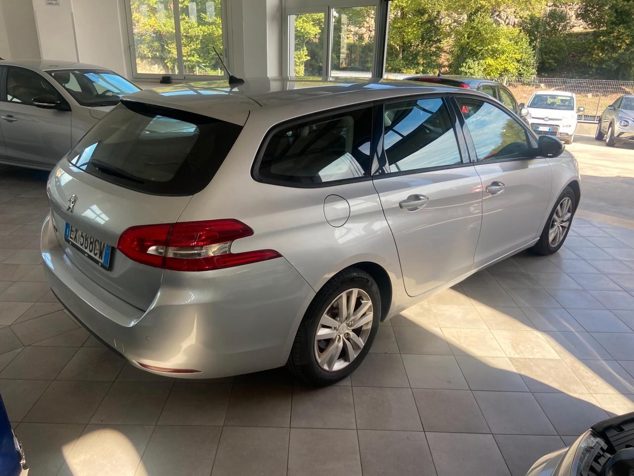 Peugeot 308 1.6 e-HDi 115 CV Stop&Start SW Business