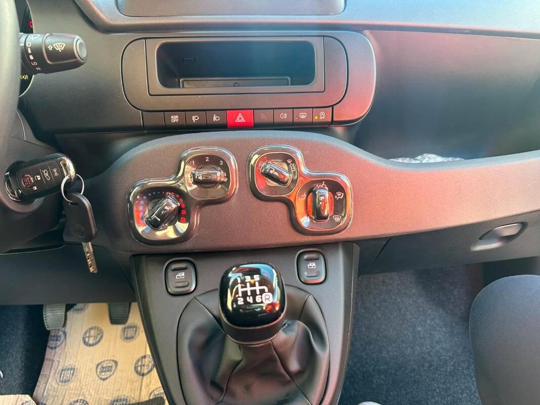 Fiat Panda 1.0 firefly hybrid Pop s&s 70cv