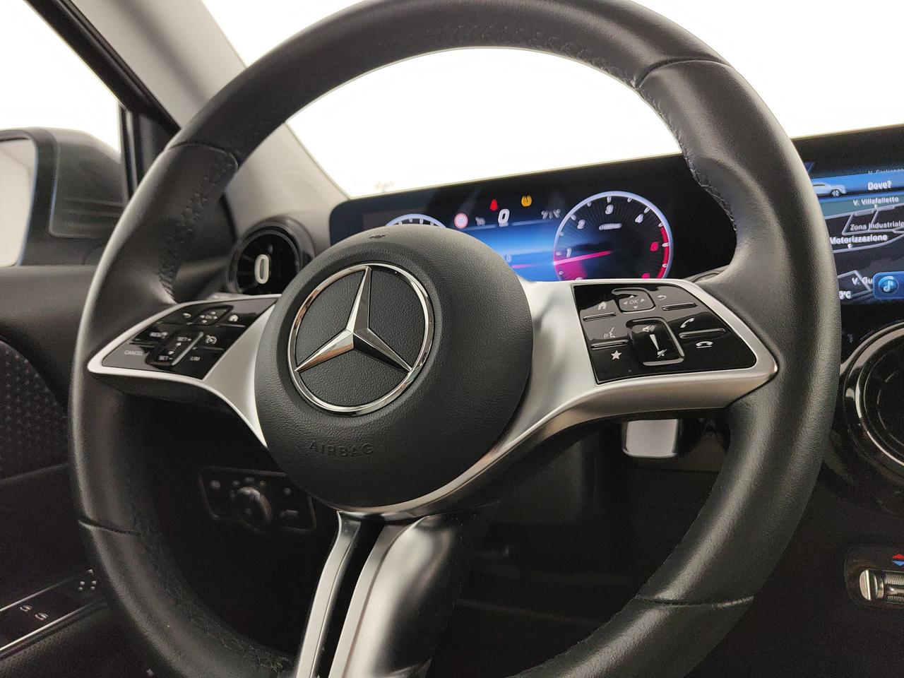Mercedes-Benz GLA 180 d Advanced auto