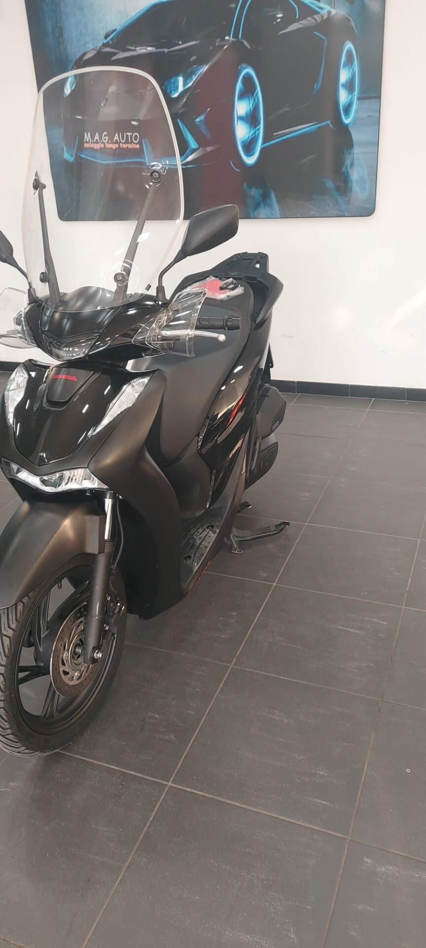 Honda SH 125 sport