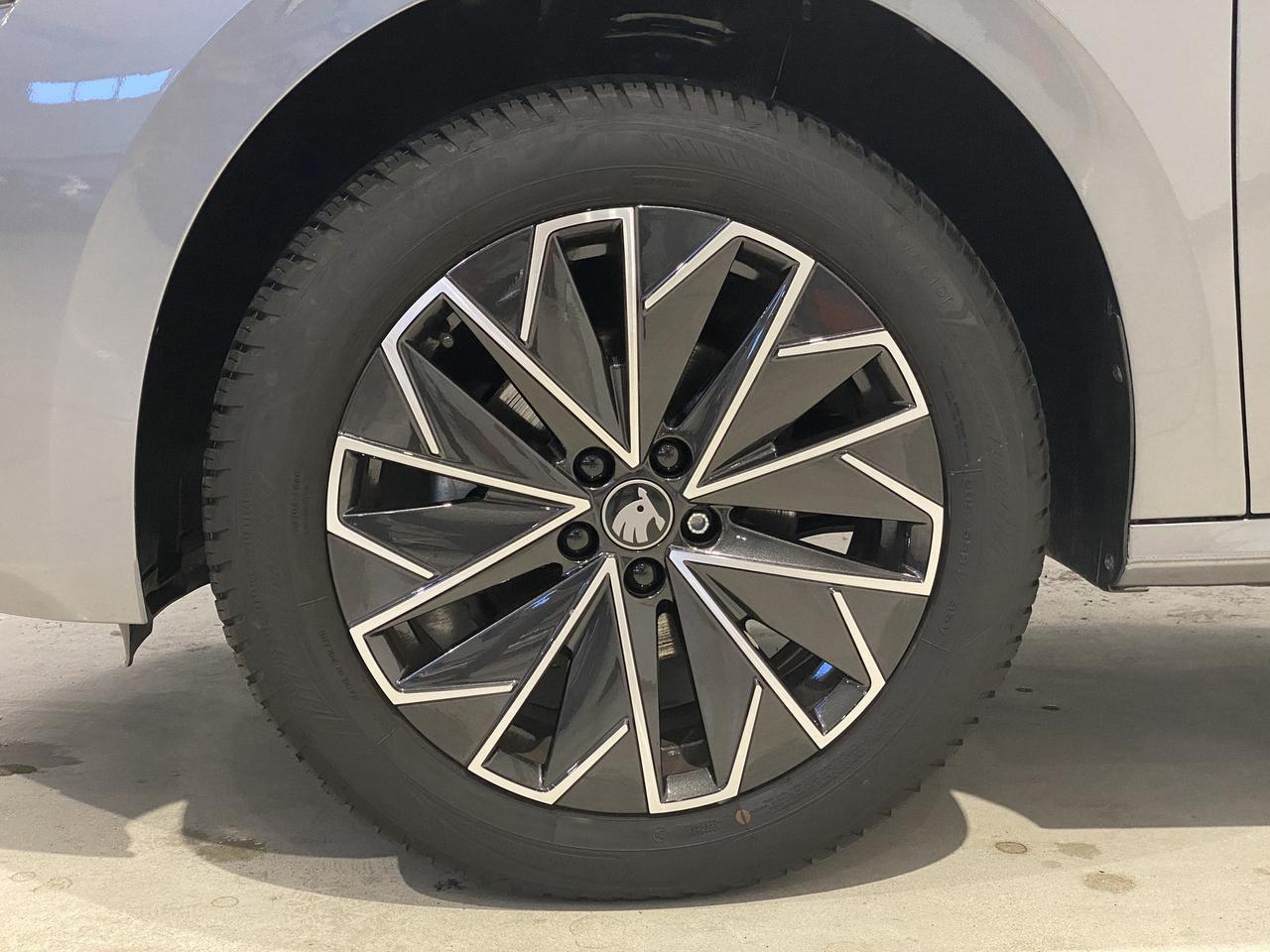 Skoda Kamiq 1.0 tsi 115cv selection