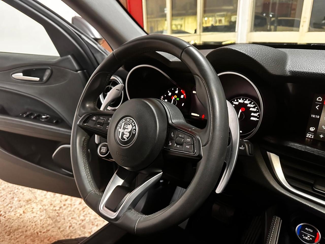Alfa Romeo Stelvio 2.2 Turbodiesel 160 CV AT8 RWD Business