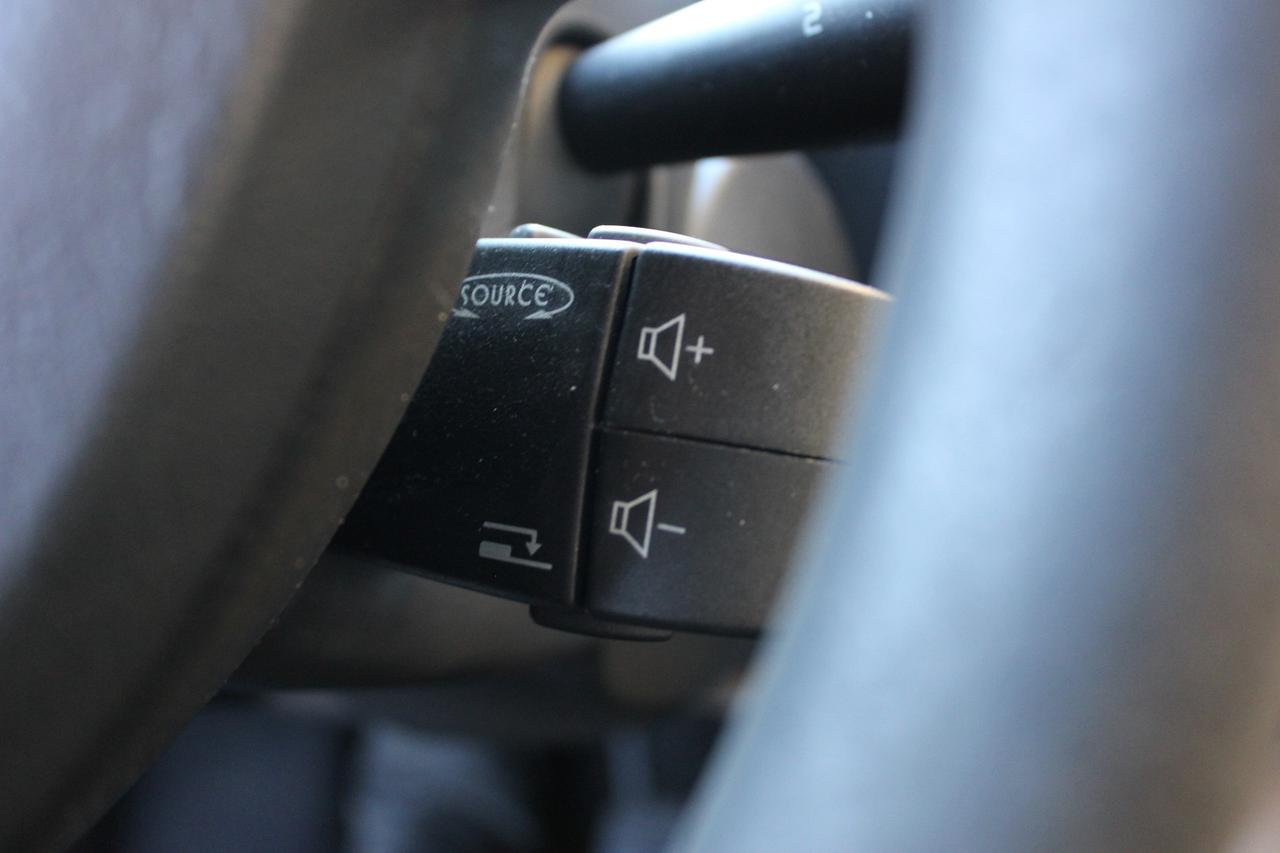 Renault Twingo 1.2 16V DISTRIBUZIONE E TAGLIANDO APPENA FATTI