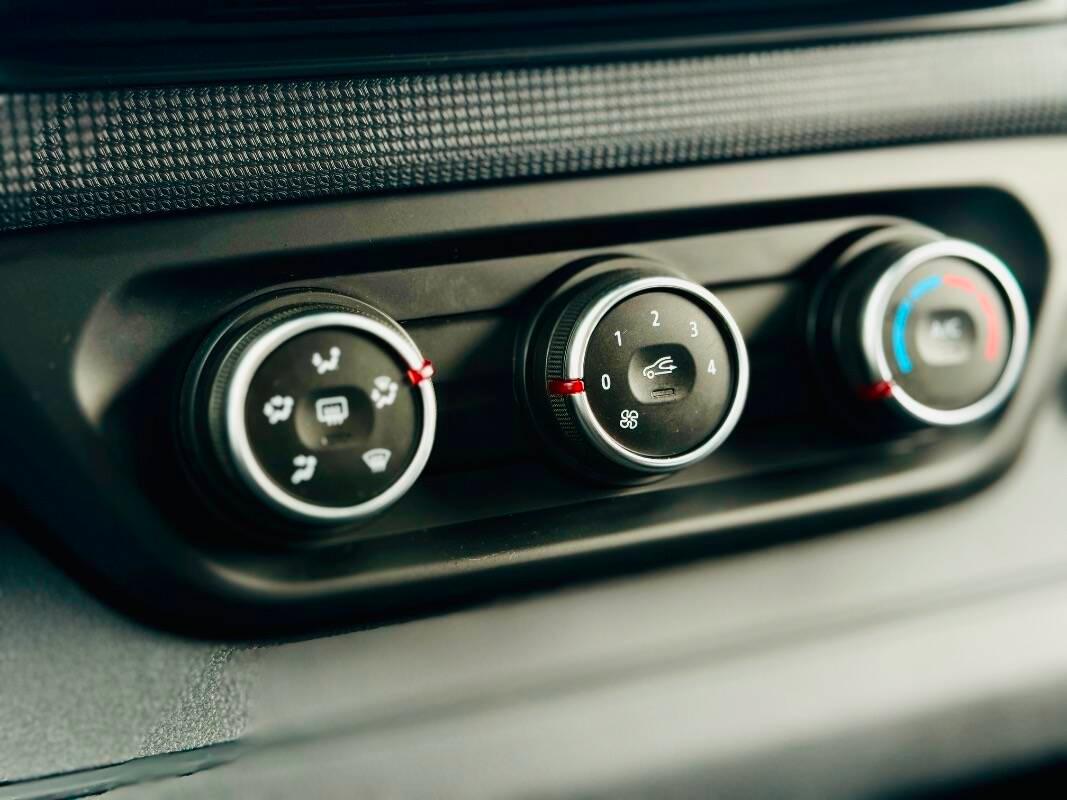 Renault Trafic T27 2.0 dci 110cv L1H1 Ice