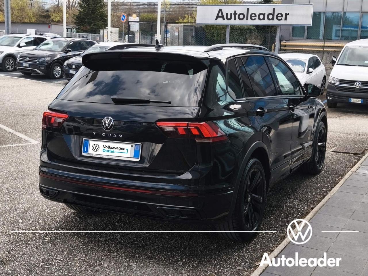 Volkswagen Tiguan 2.0 TDI 150 CV DSG R-Line Black Pack