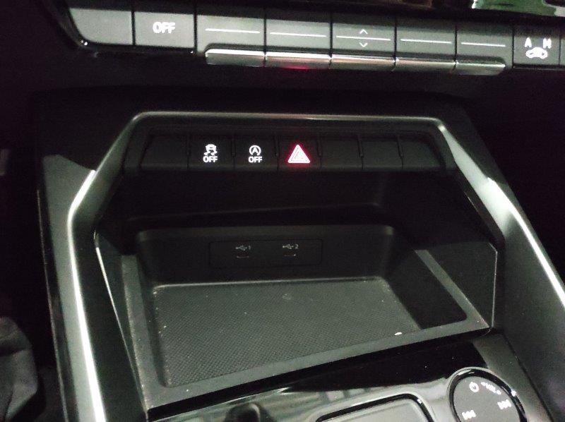 AUDI A3 4ª serie - A3 SPB 30 TDI S tronic Business