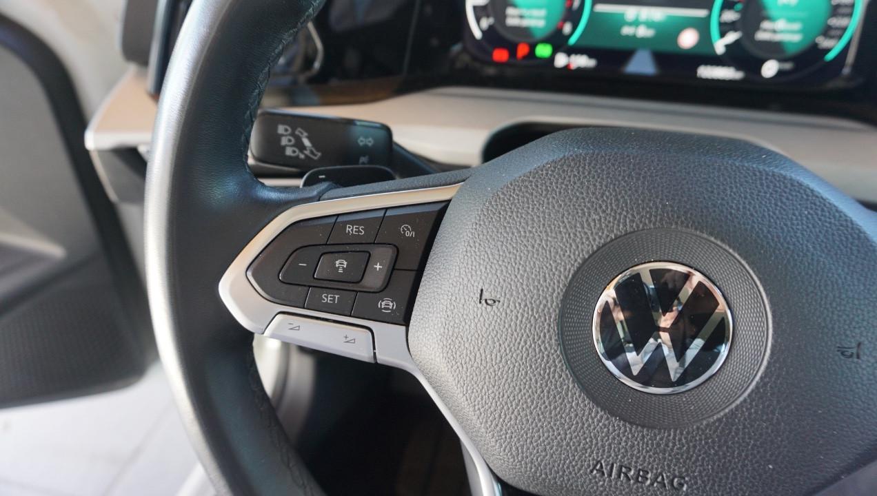 Volkswagen Golf 1.0 etsi evo Life 110cv dsg