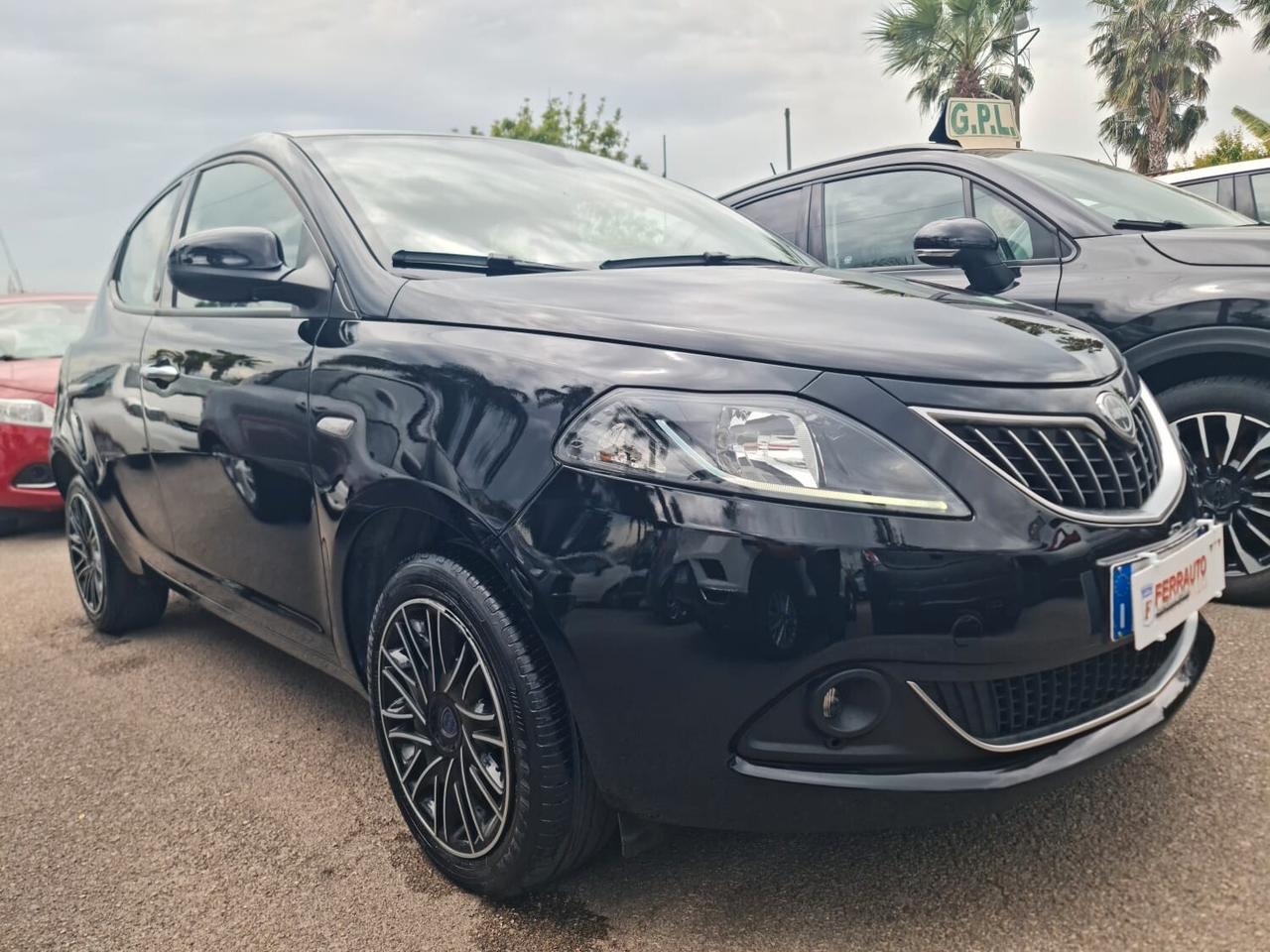 LANCIA Y HYBRID GOLD FULL ITALIANA GARANZIA