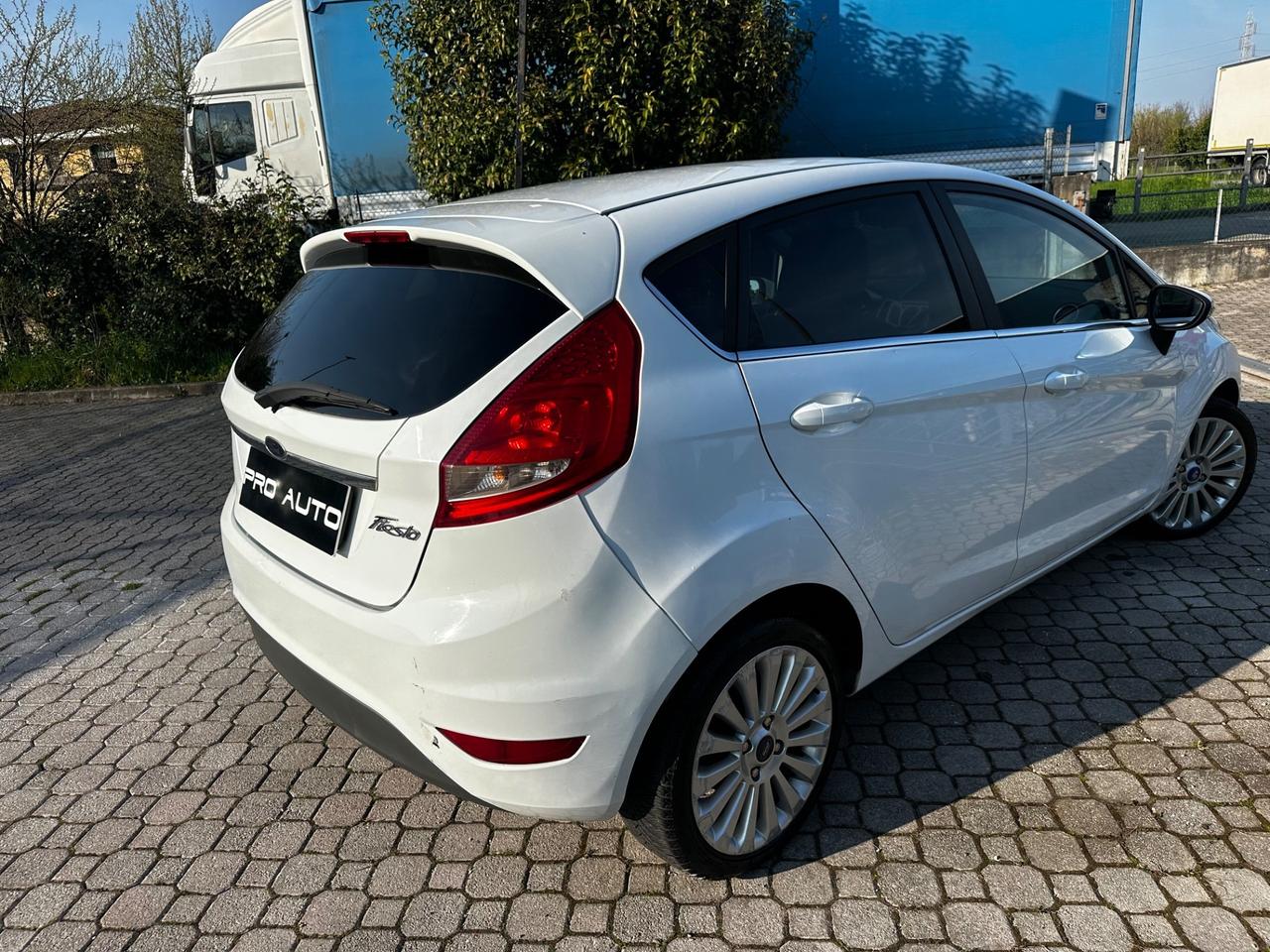 Ford Fiesta 1.2 82 CV 5 porte Titanium