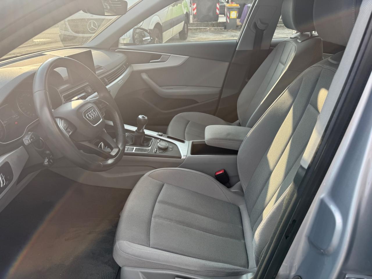 Audi A4 2.0 TDI 150 CV ultra Business