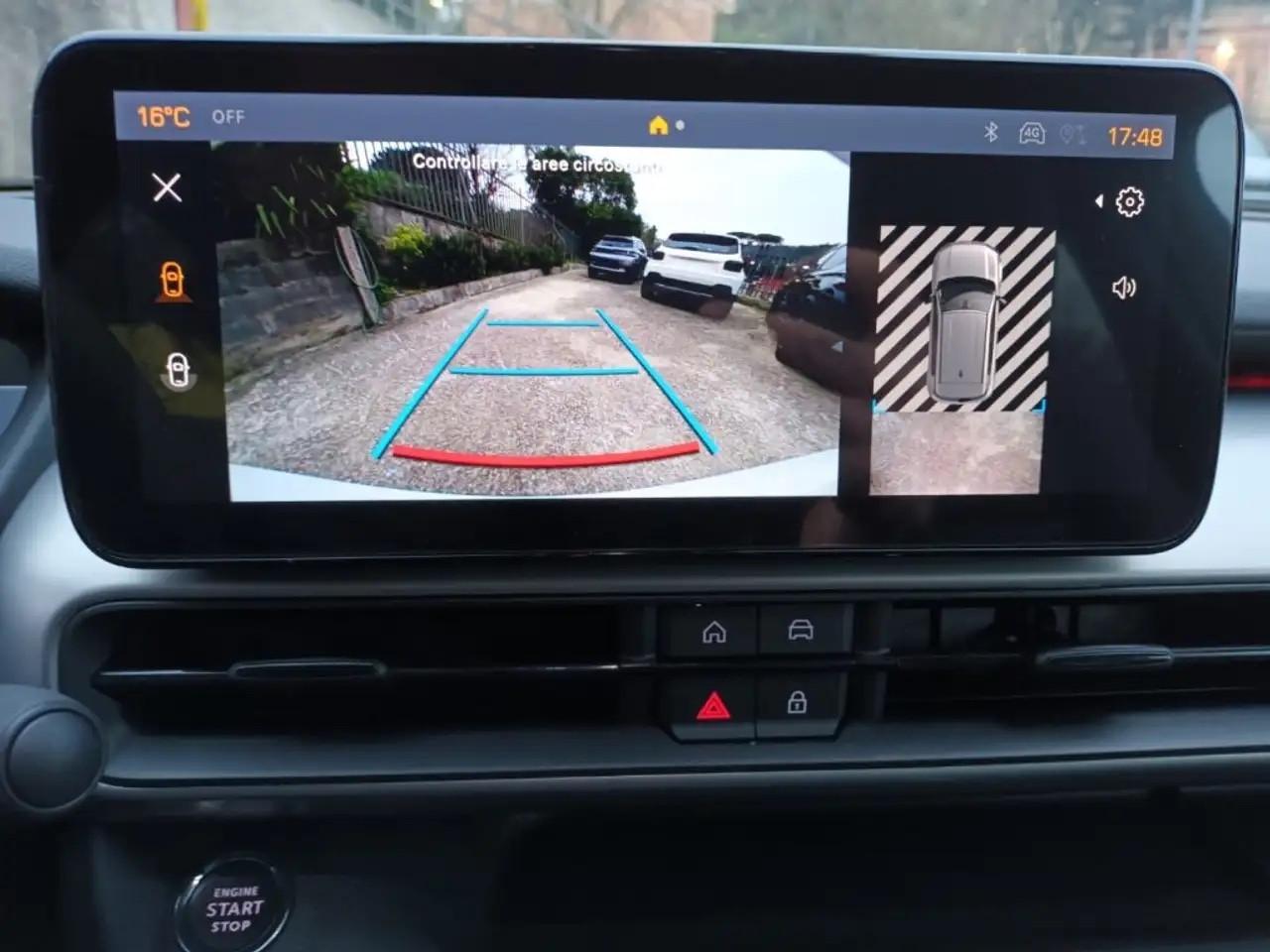 Jeep Avenger 1.2 E-HYBRID 110 CV Summit KM0