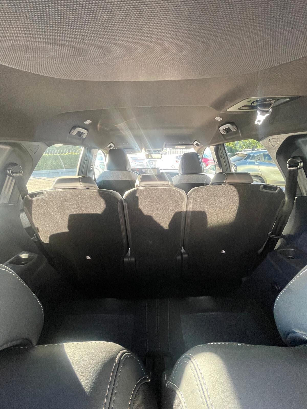 Peugeot 5008 Hybrid 145 e-DCS6 Allure