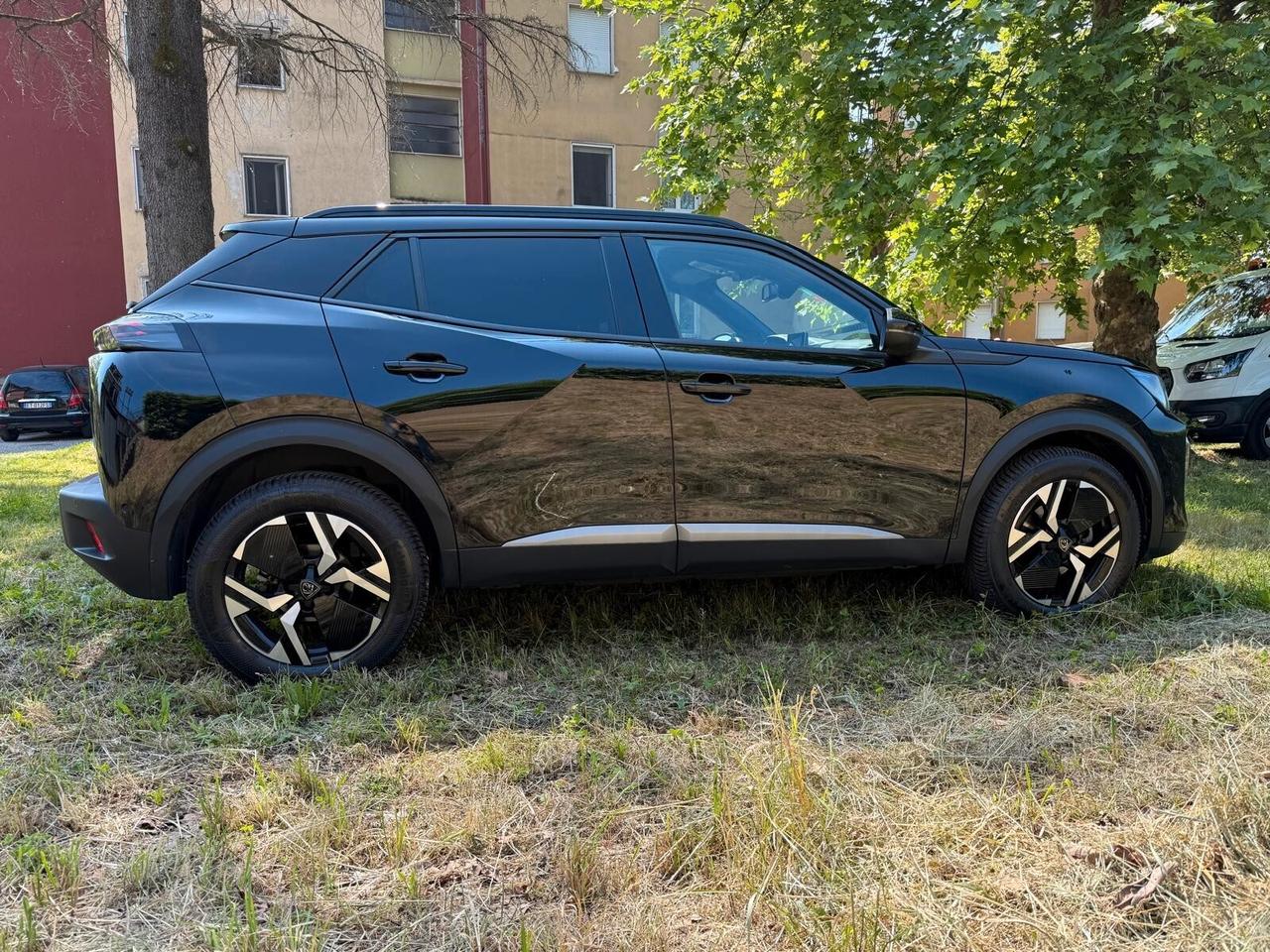 Peugeot 2008 PureTech 100 S&S Allure