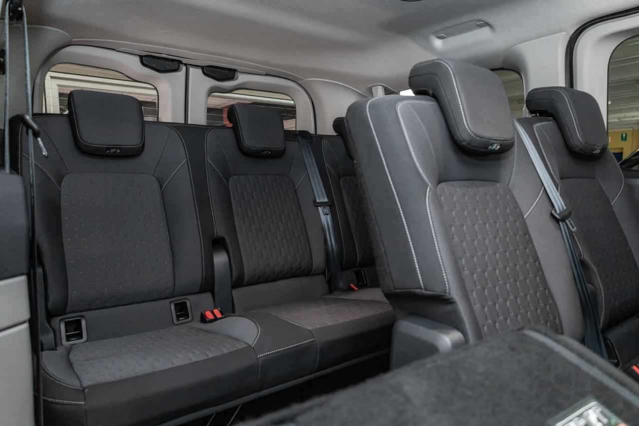 FORD Transit Custom V710 320 2.0 ecoblue 150cv combi M1 Titanium L1H1