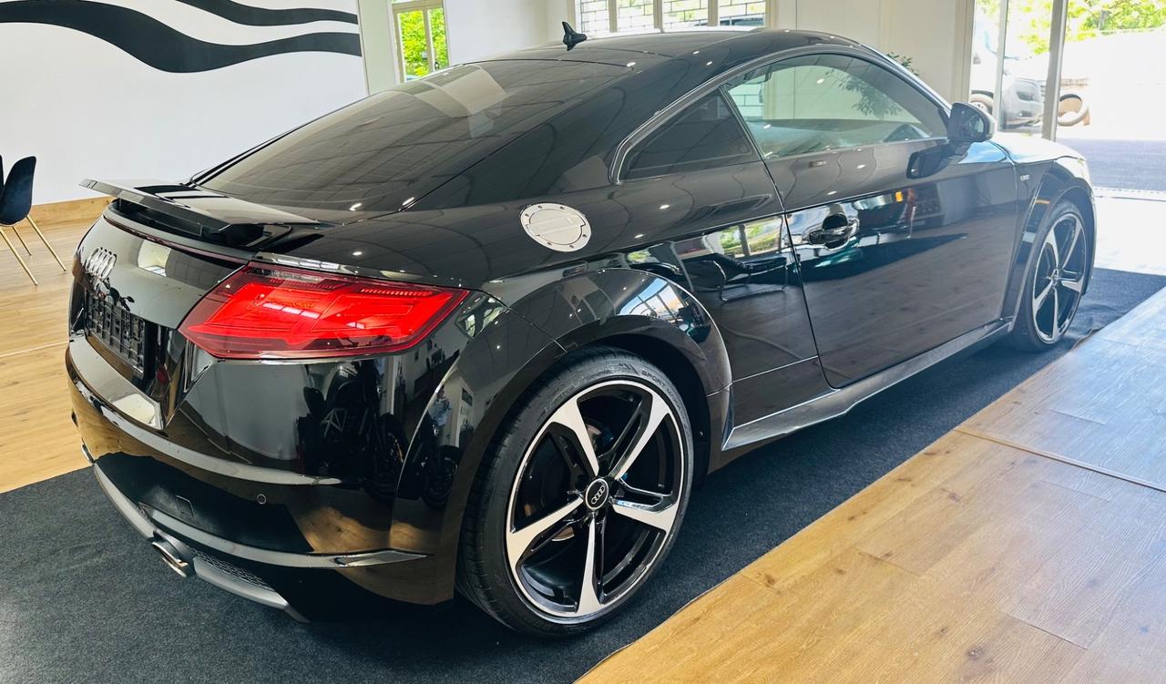 Audi TT 2.0 tfsi s Line