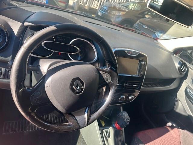 RENAULT CLIO FULL OPTIONAL