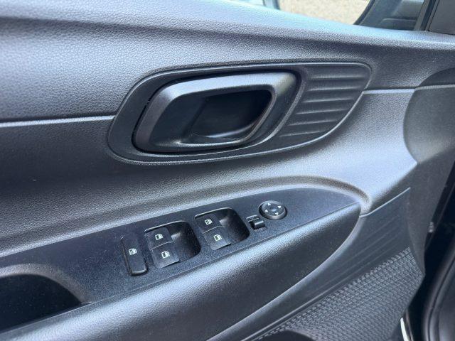 HYUNDAI i20 1.2 84CV MPI SENSORI PARCHEGGIO REETROCAMERA