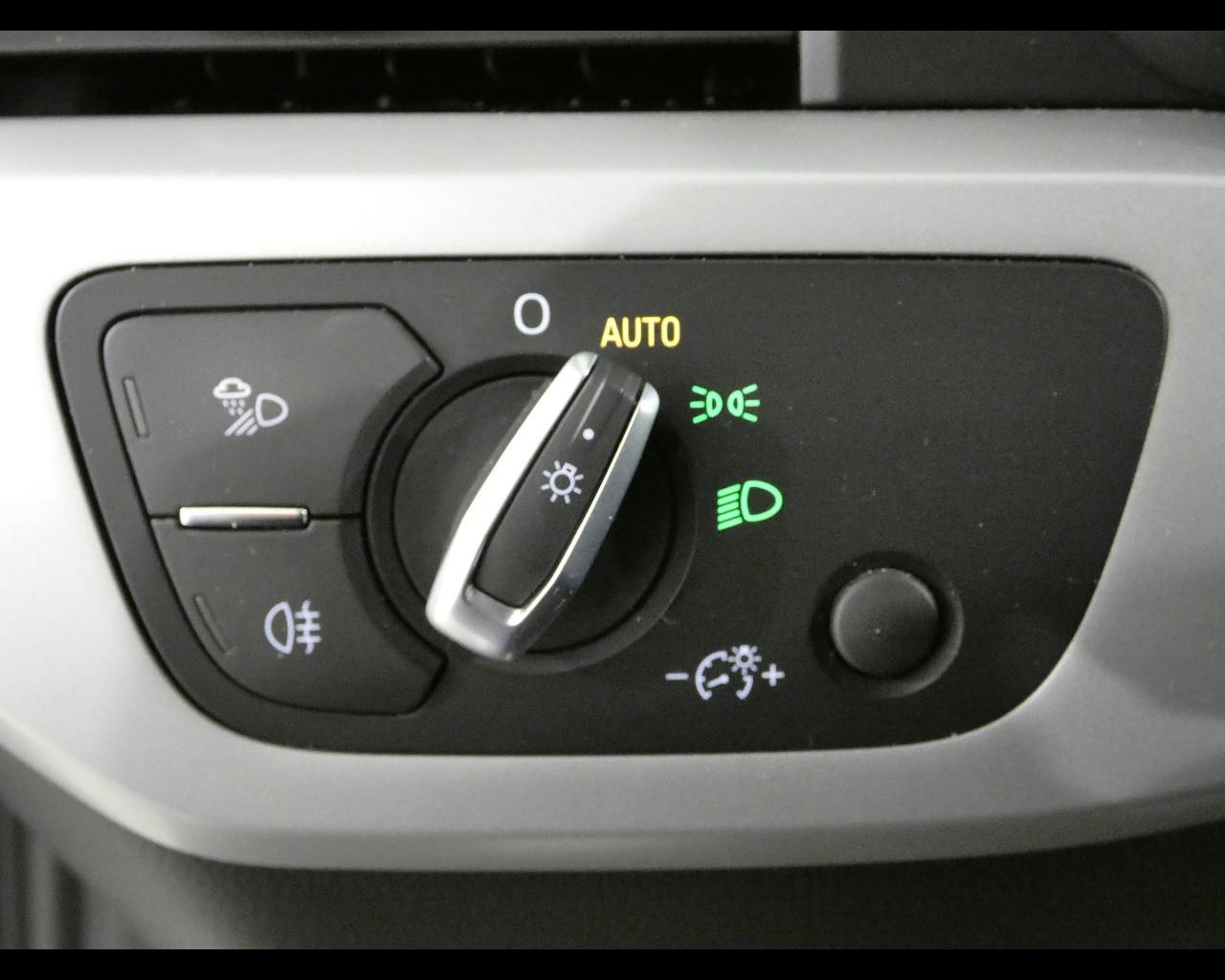 AUDI A4 5ª serie - A4 35 TDI/163 CV S tronic S line edition