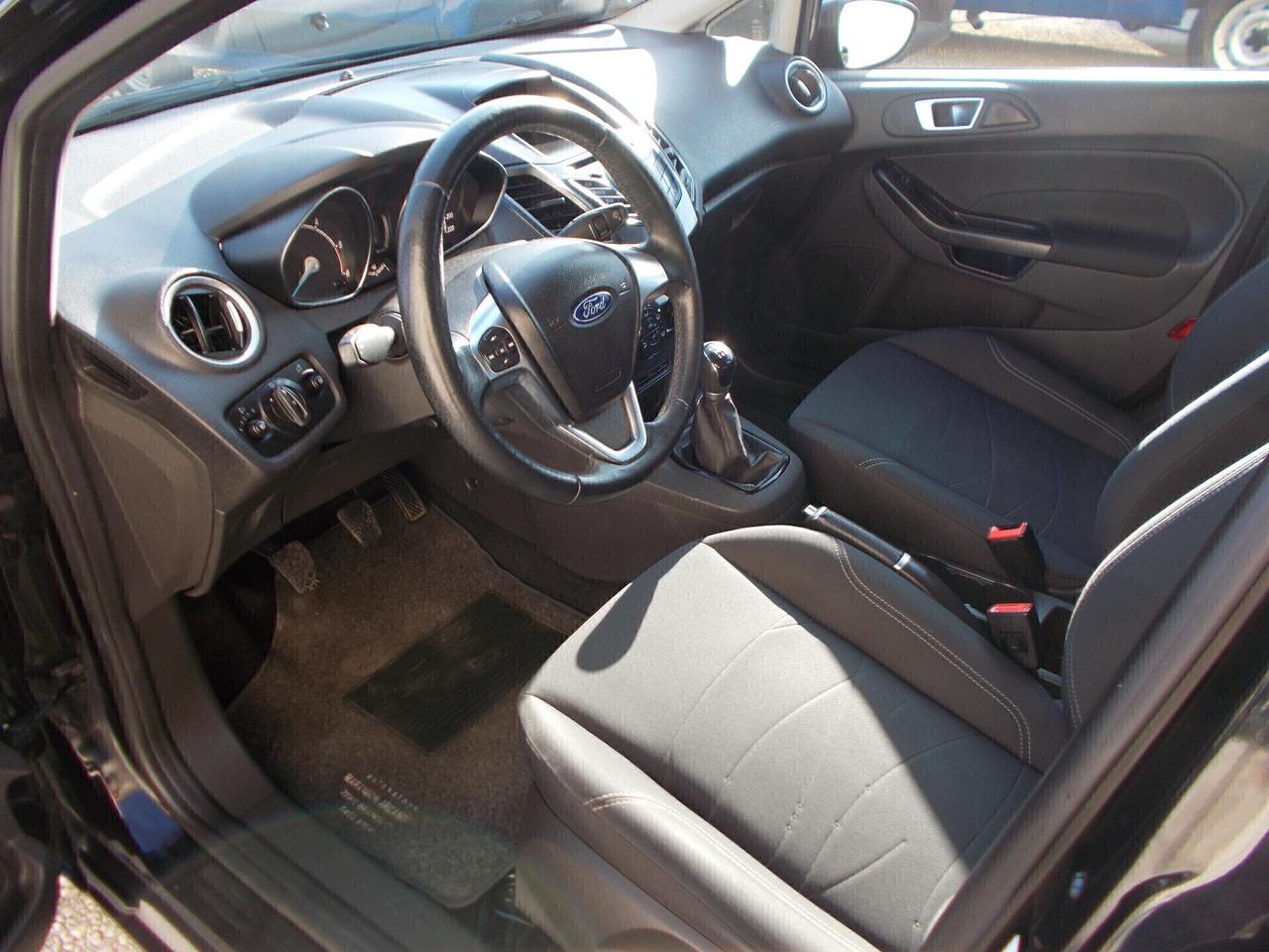 Ford Fiesta 1.5 TDCi 75CV 5 porte Titanium