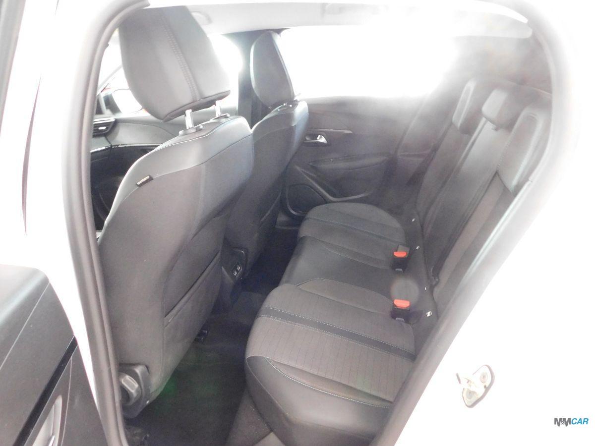 PEUGEOT - 208 - BlueHDi 100 S&S 5p. Allure Navi Pack
