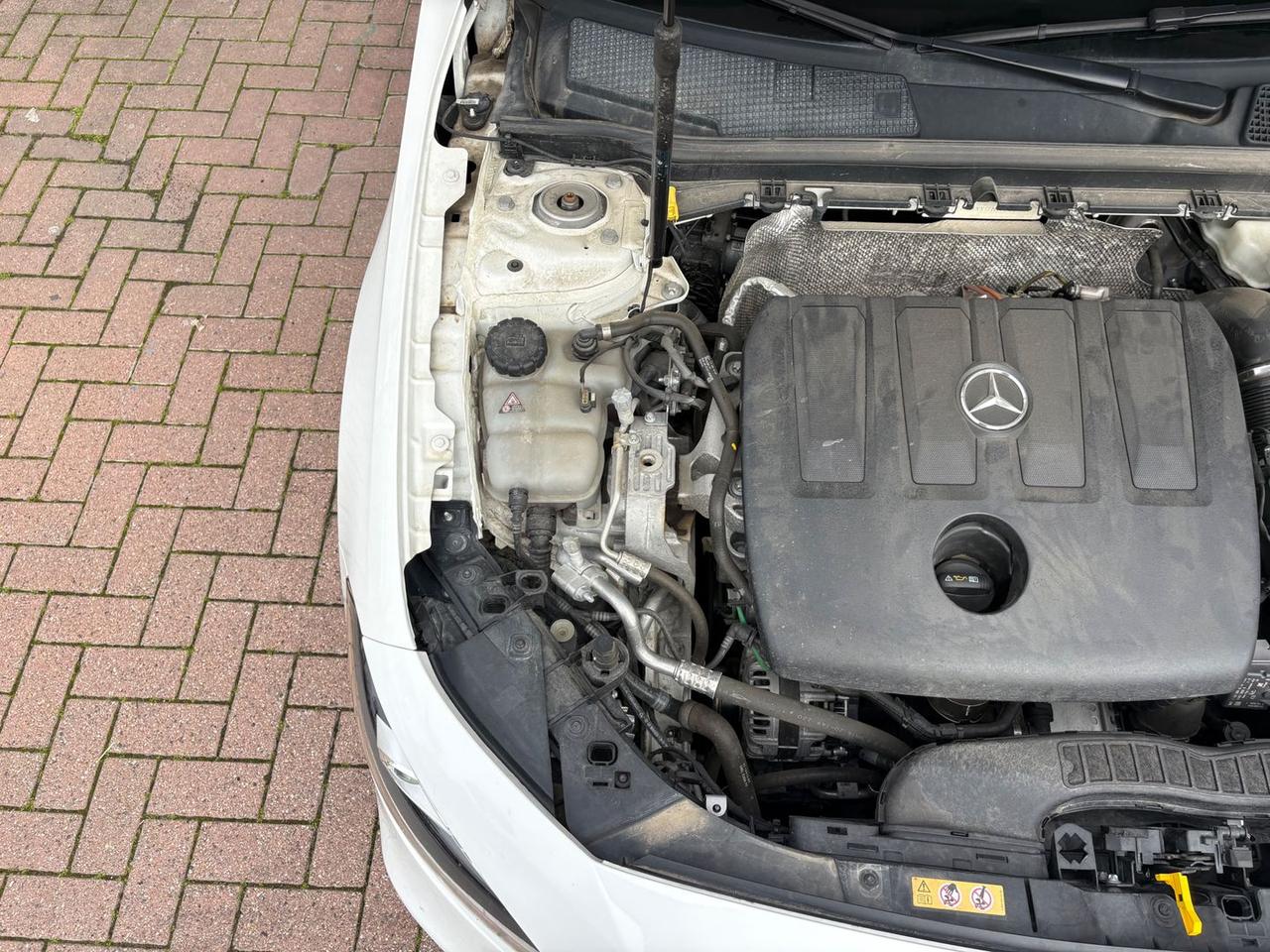 Mercedes-Benz A 180 Business Plus A 180 D #9757