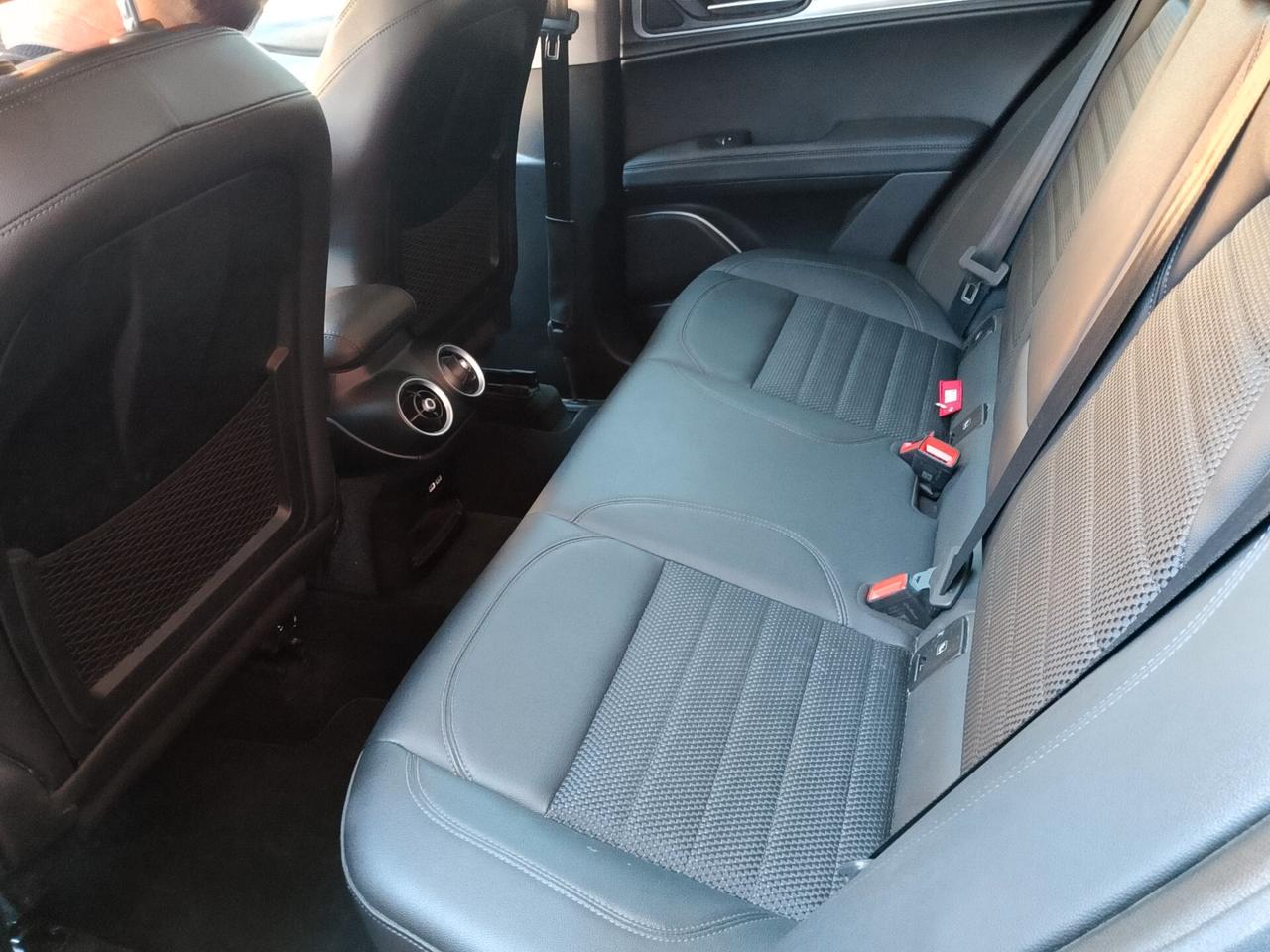 Alfa Romeo Stelvio 2.2 Turbodiesel 190 CV AT8 Q4 Sprint
