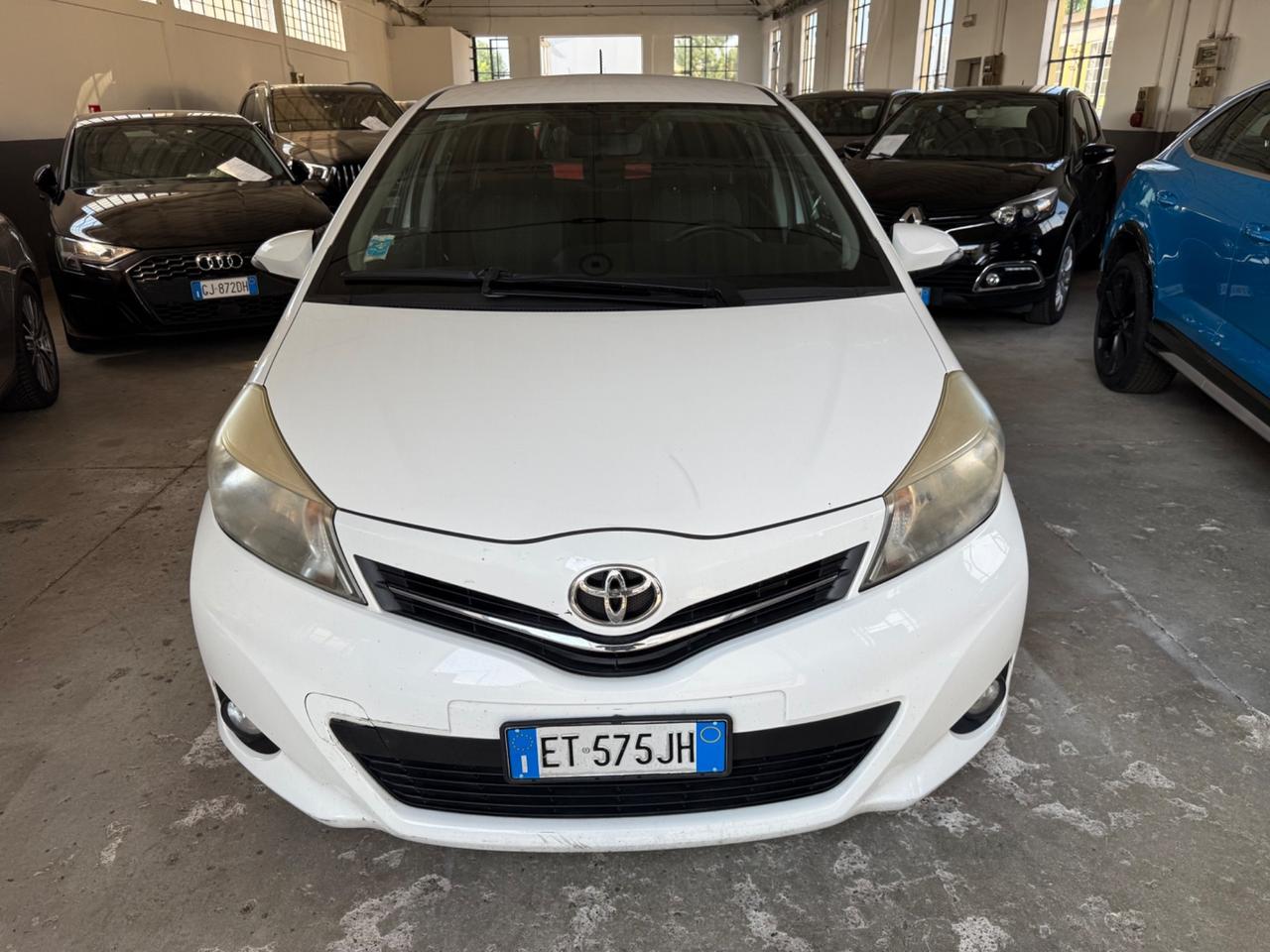 Toyota Yaris 1.0 5 porte Lounge UNICO PROPRIETARIO