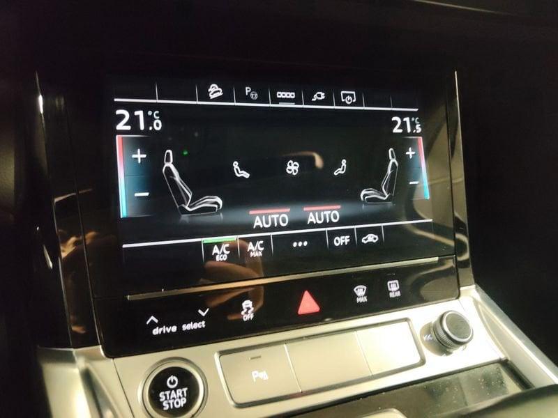 Audi e-tron e-tron SPB 55 quattro Business