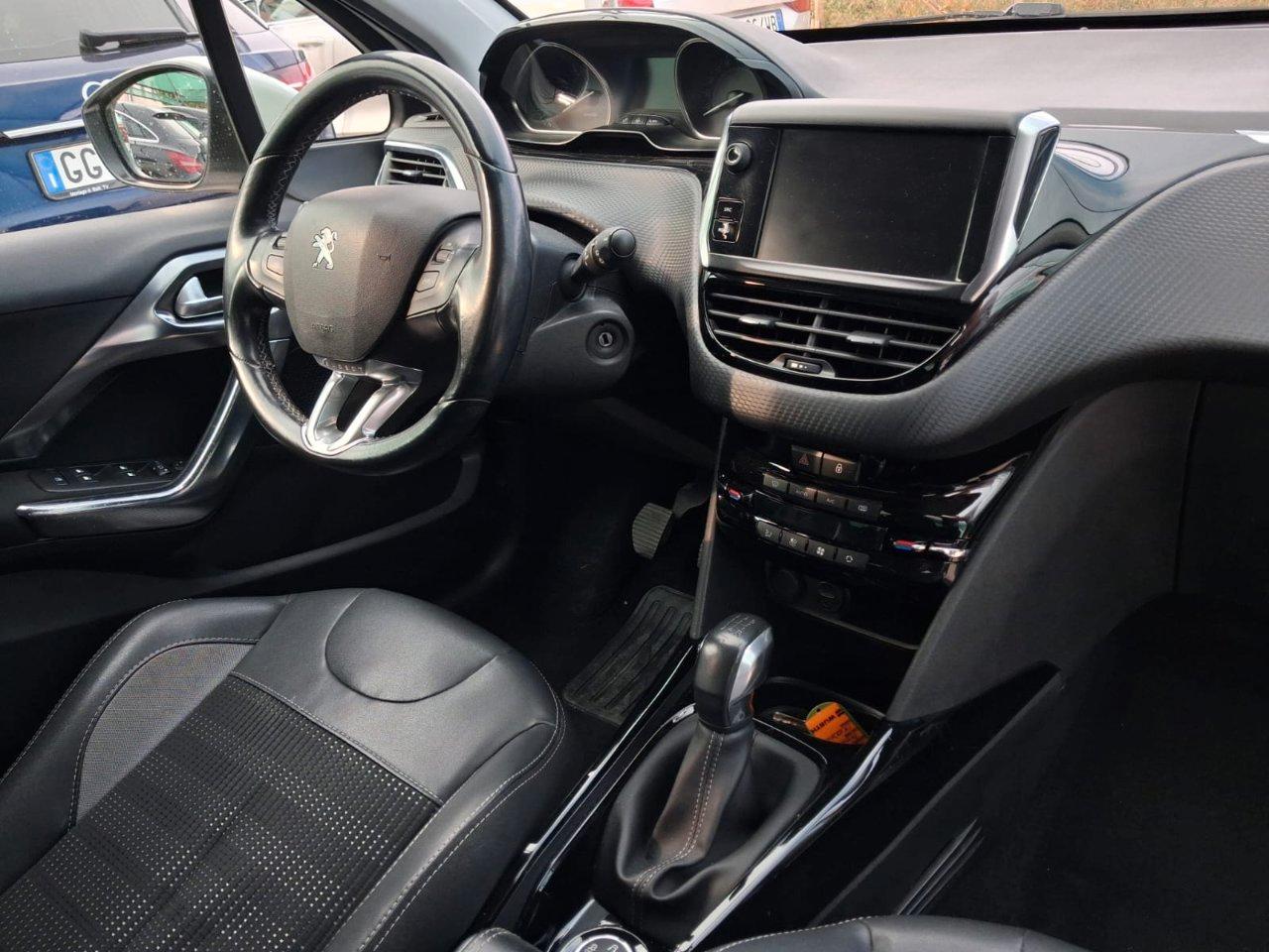 Peugeot 2008 1.6 bluehdi Allure 100cv my16