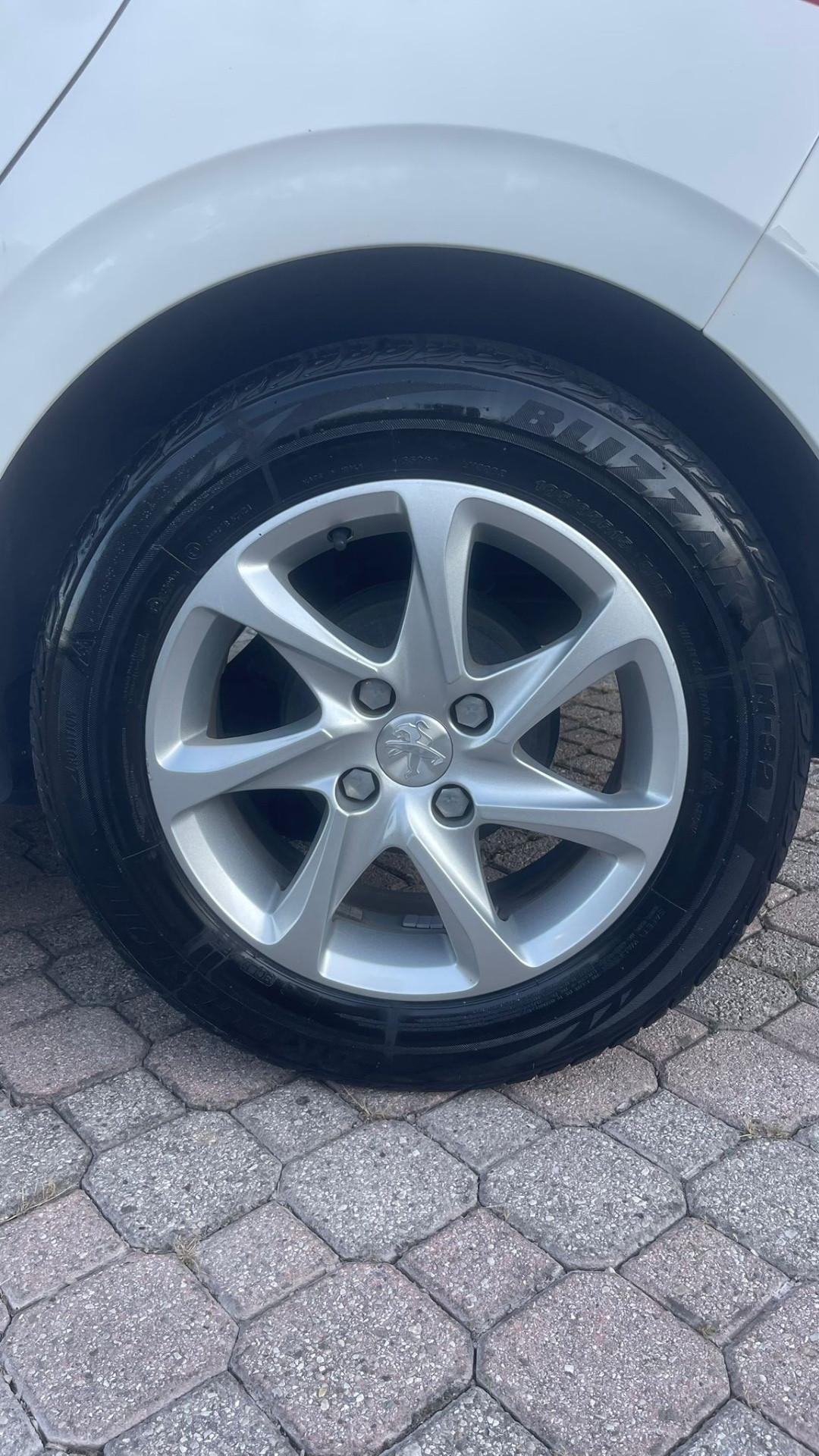 Peugeot 208 1.2 BENZINA/GPL 82 CV 5 porte Active
