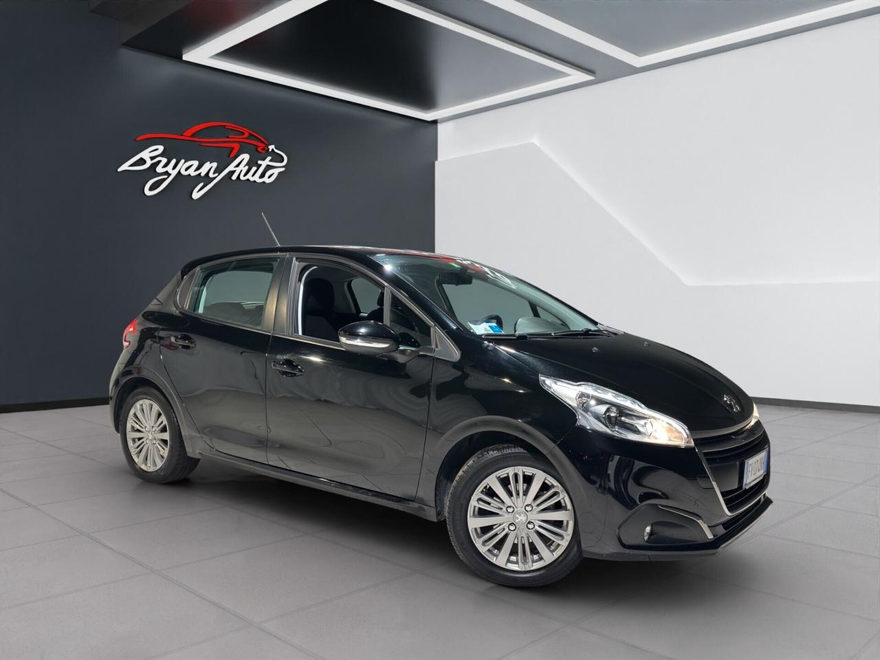 Peugeot 208 PureTech 82 5p. GPL Allure