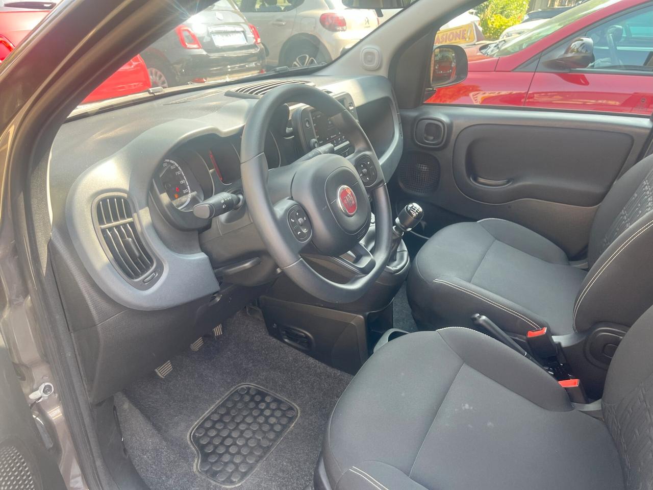 Fiat Panda 1.0 FireFly S&S Hybrid City Cross - Clima automatico - Fedinebbia - Touch screen