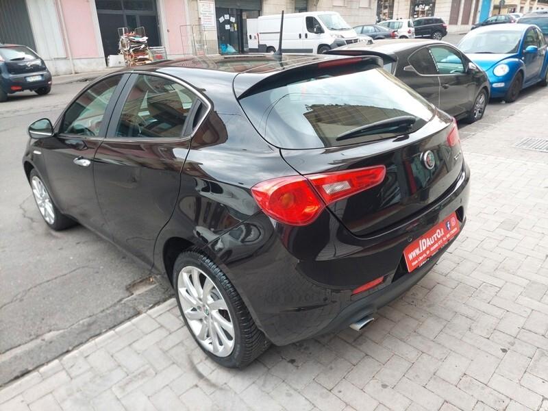 Alfa Romeo Giulietta 1.6 JTDm-2 120 CV Distinctive