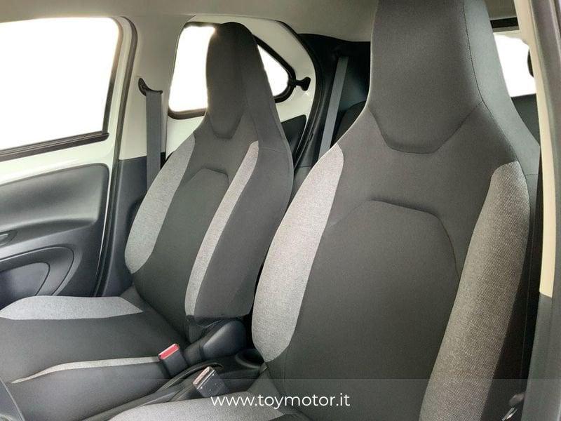 Toyota Aygo X 1.0 VVT-i 72 CV 5 porte Active S-CVT
