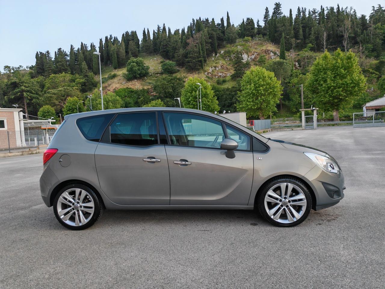 Opel Meriva 1.7 CDTI 110CV b-color Panoramic