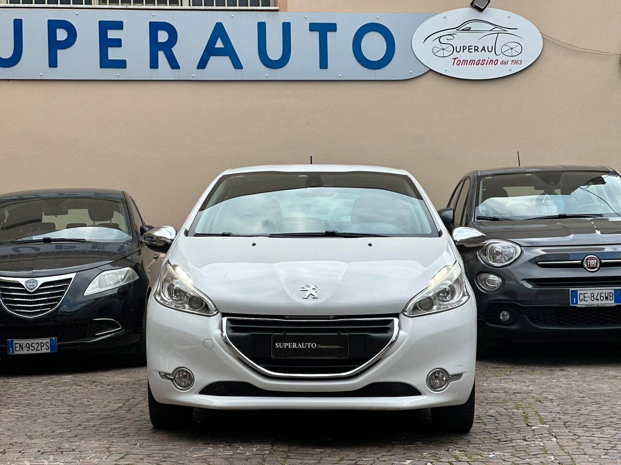 Peugeot 208 1.2 VTi CV 82 OK neopatentati