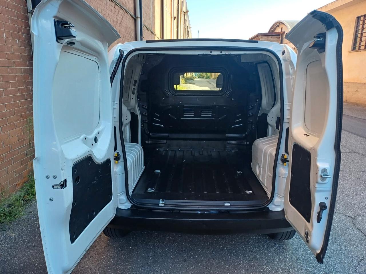 Fiat Fiorino 1.3 MJT 95CV Cargo SX