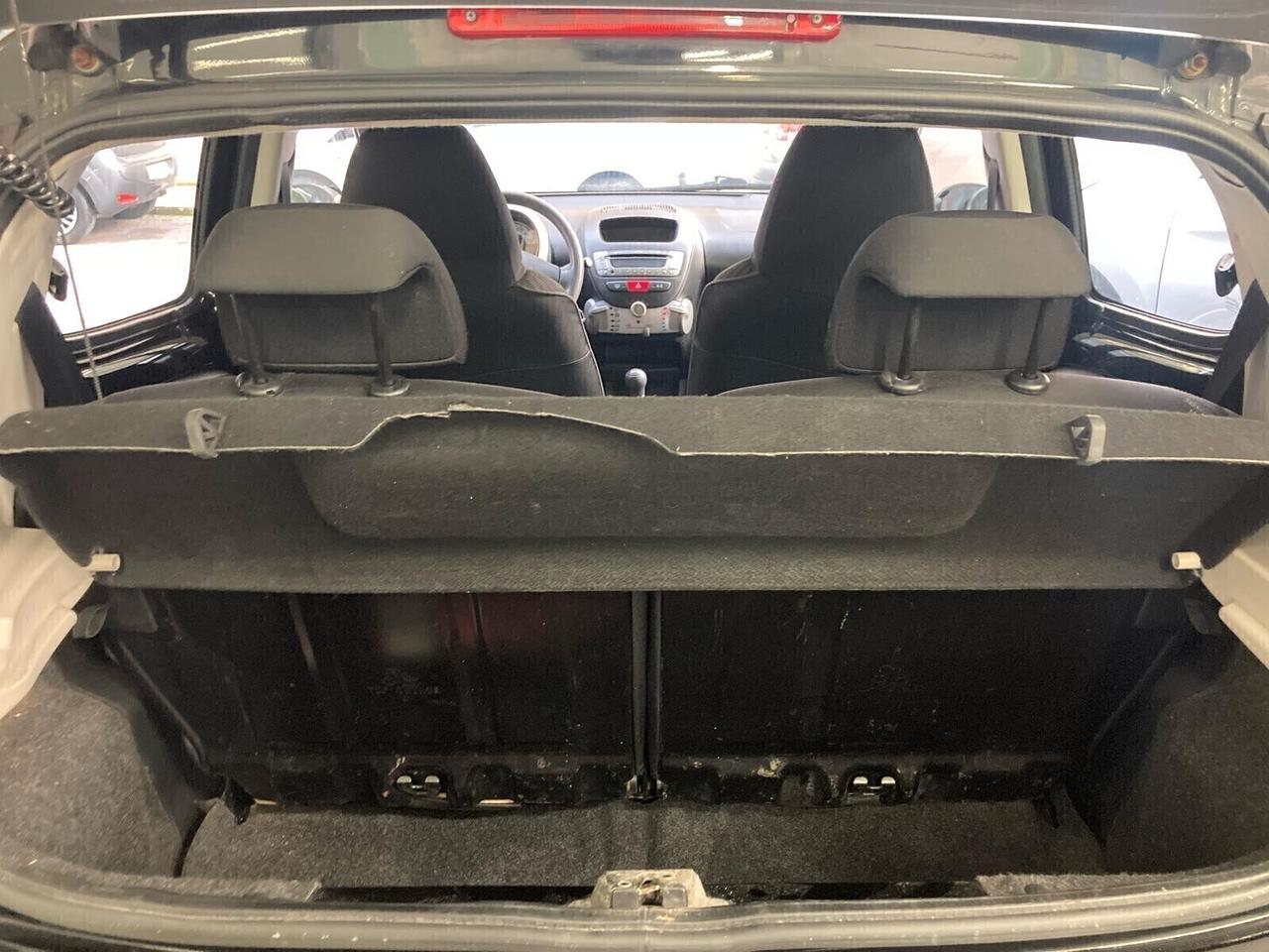 Peugeot 107 1.0 -X NEOPATENTATI-2013