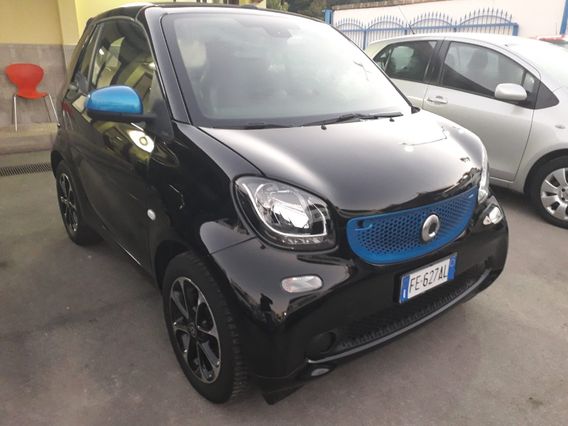 Smart cabrio-1.0 ben-66kw-passion autom.-2016