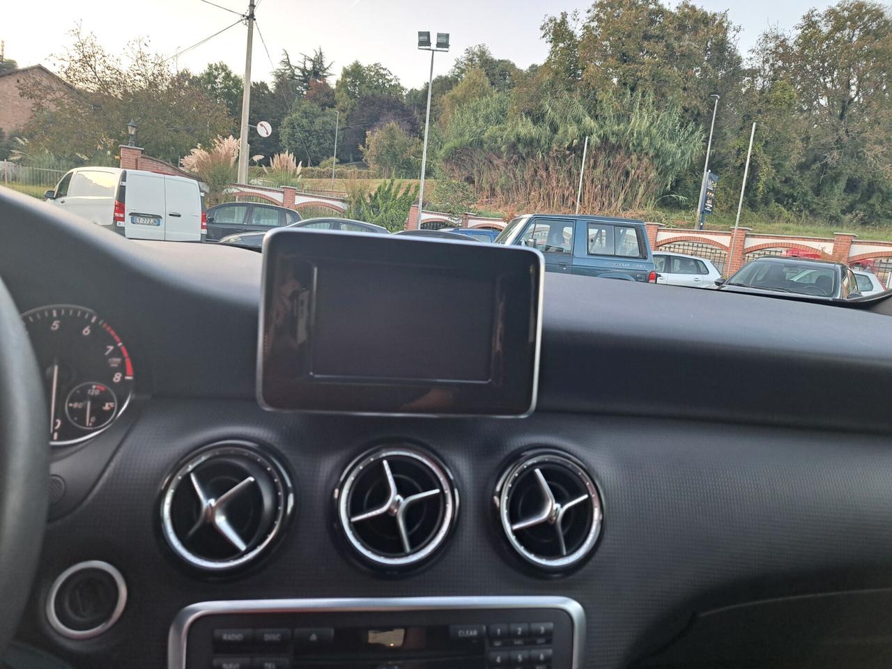 Mercedes-benz Premium 1.6 BENZ ,122 CV/ EURO 6 / OK NEOPATENTATI