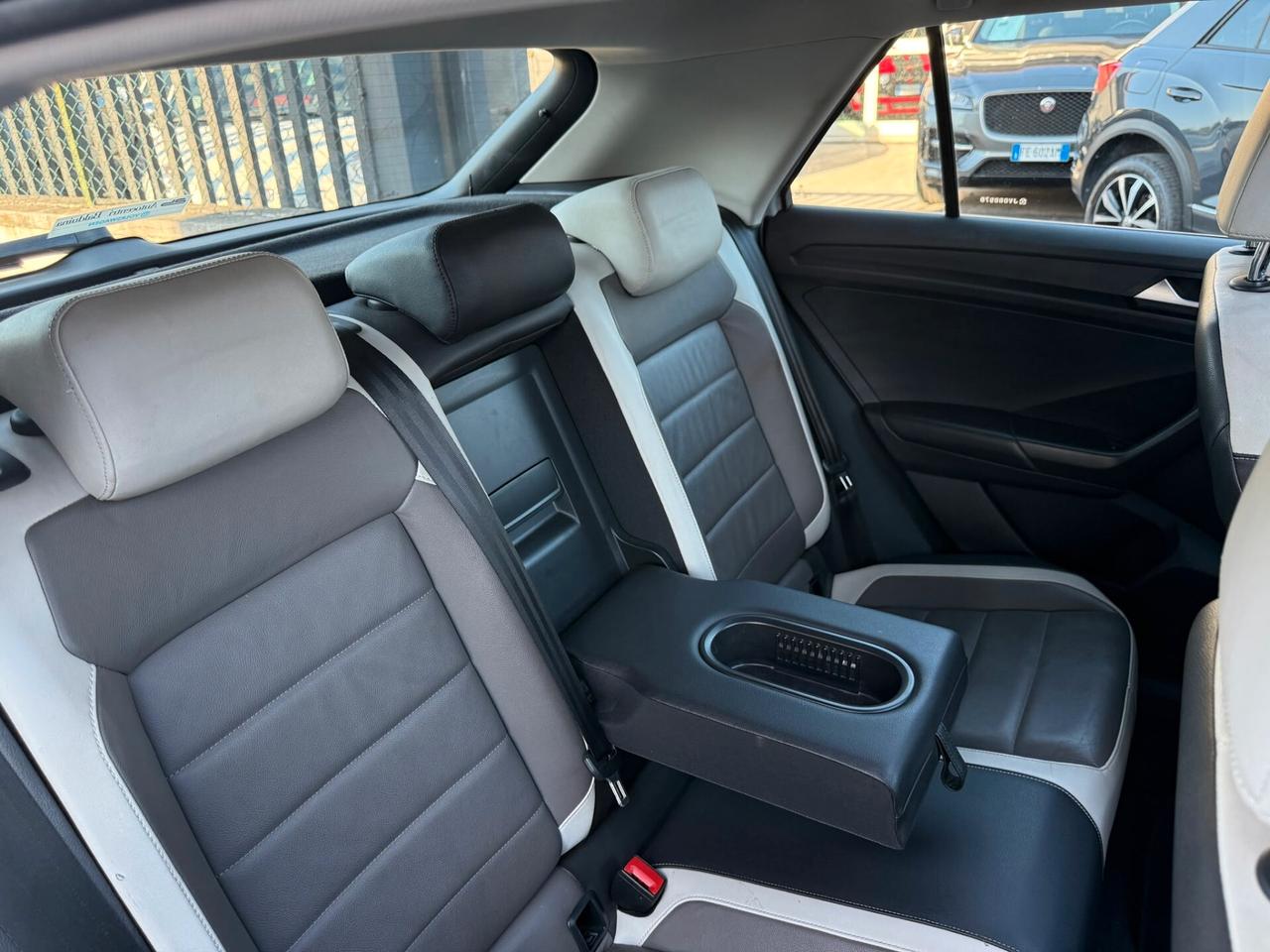 Volkswagen T-Roc 2.0 TDI DSG 4MOTION - Full Opt - Superprezzo