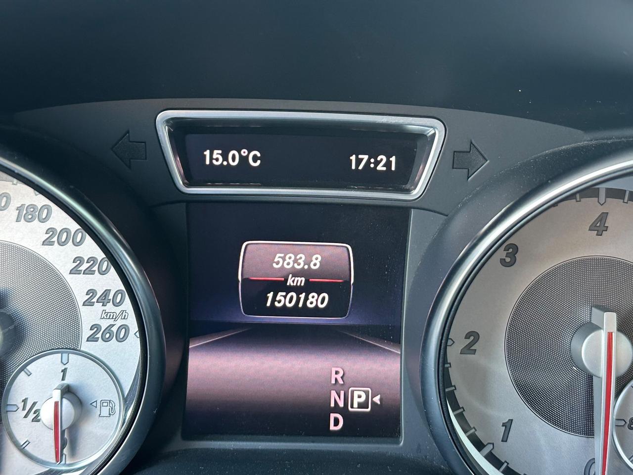 MERCEDES-BENZ GLA 200 CDI AUTOMATIC SPORT - EURO 6B