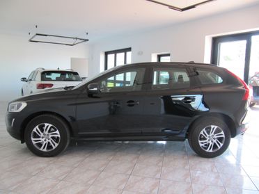 Volvo XC 60 D3 R-design Momentum
