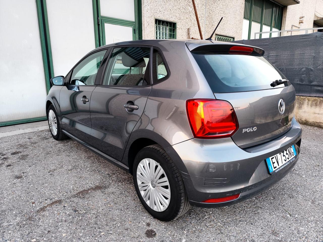 Volkswagen Polo 1.0 BENZINA NEOPATENTATI UNIPROPRIETARIO