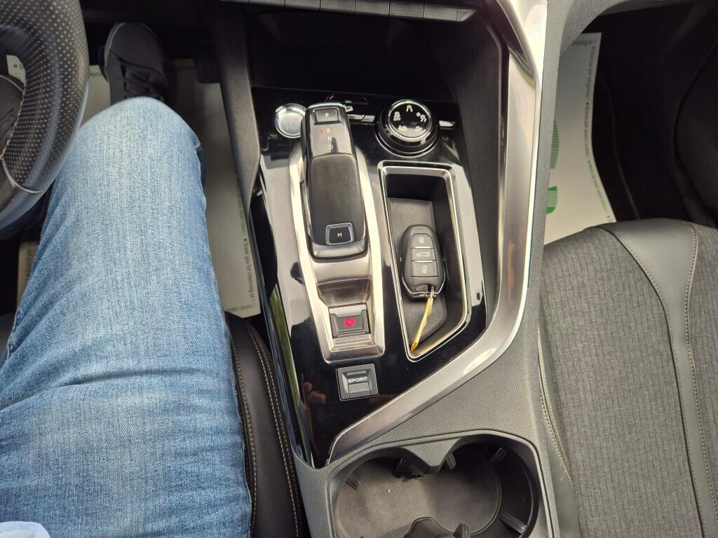 Peugeot 3008 GT-LINE EAT8 BlueHDi 130CV