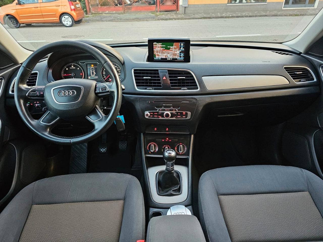 Audi Q3 2.0 TDI 140cv Business*Navi*Pdc*Unipro*Euro5
