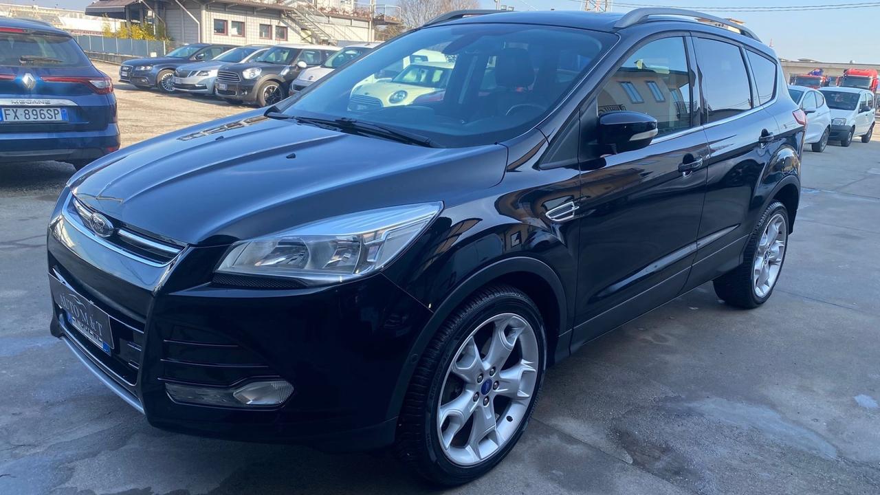 Ford Kuga 2.0 TDCI 140 CV 4WD Powershift Business