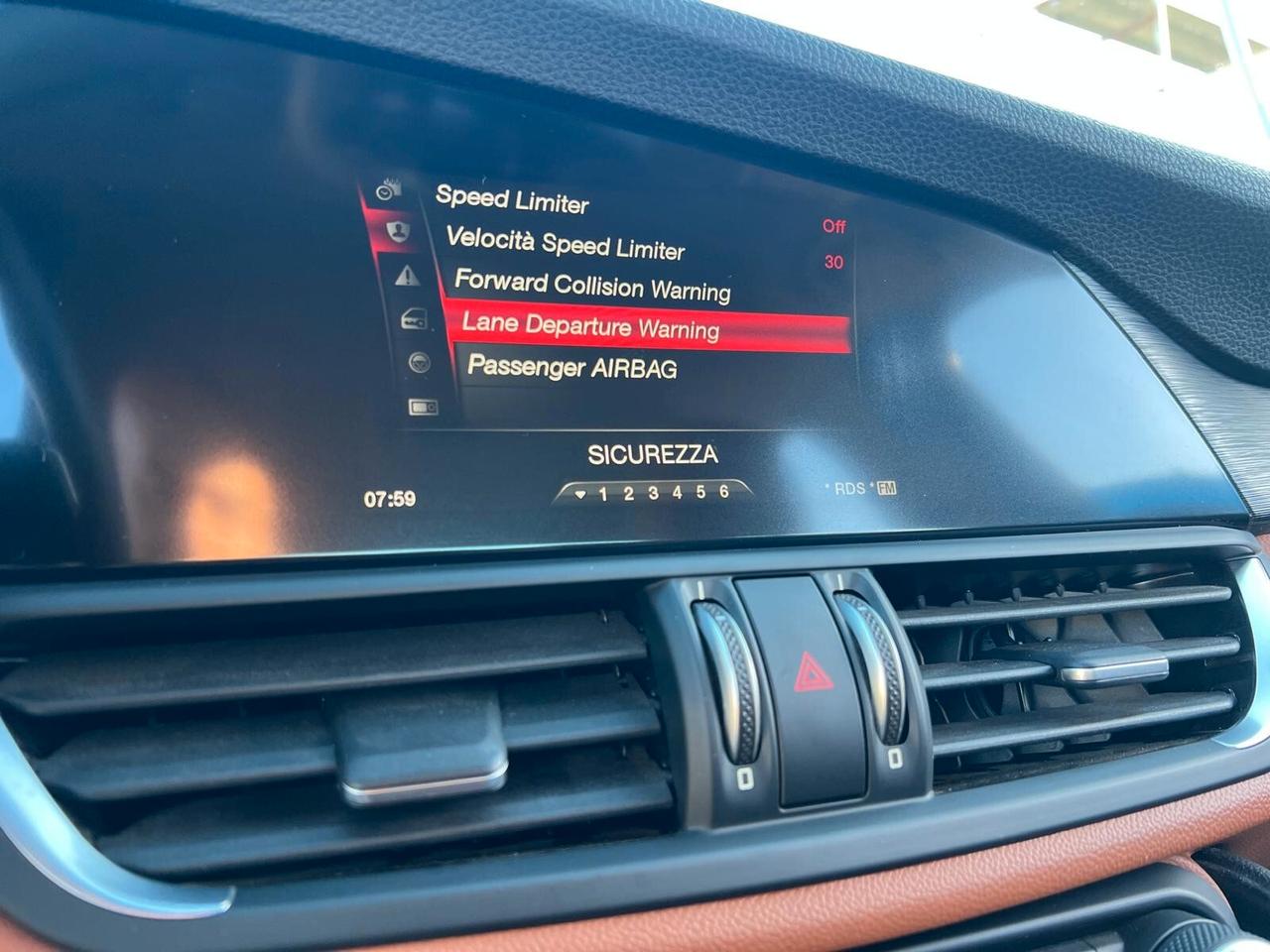 Alfa Romeo Giulia 2.2150 CV AT8 Super