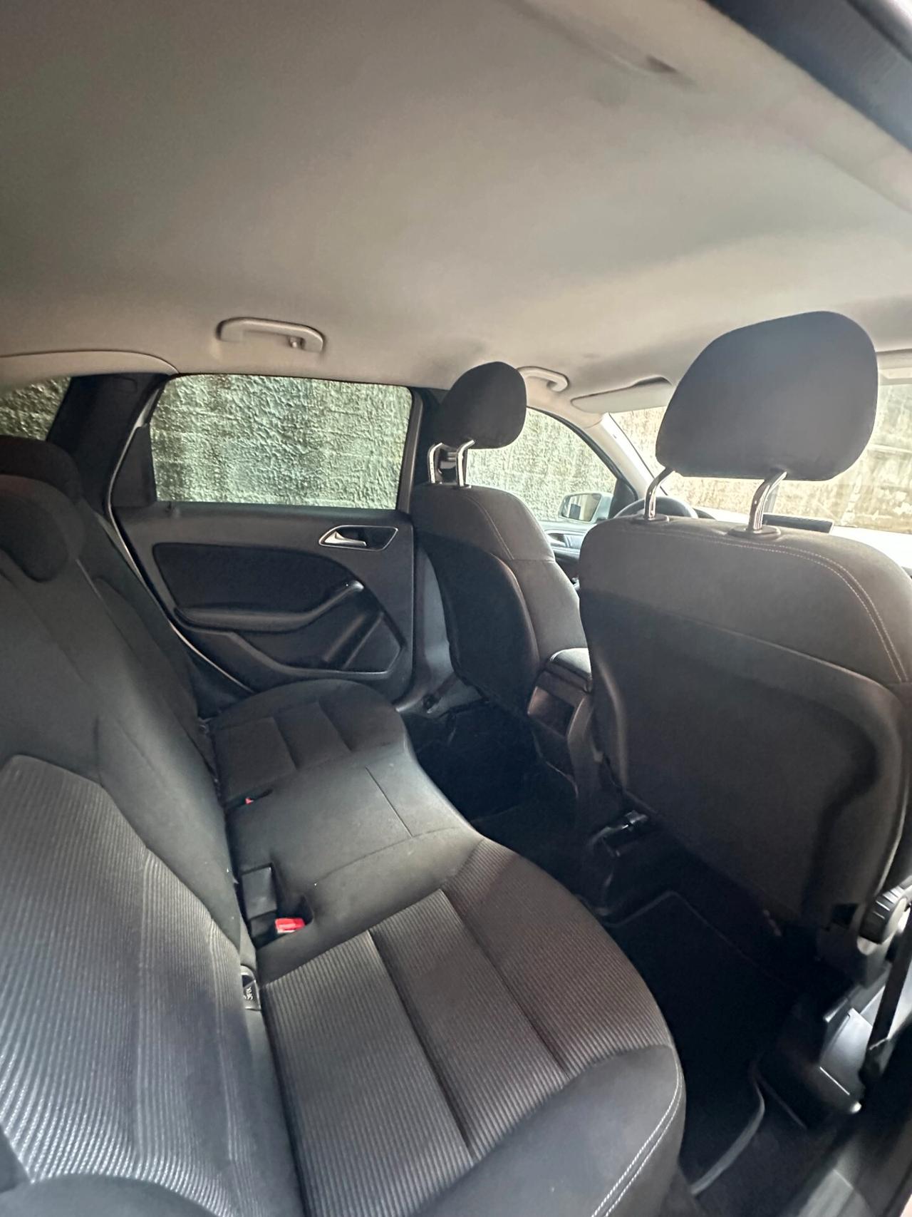 Mercedes-benz B 180 d Business